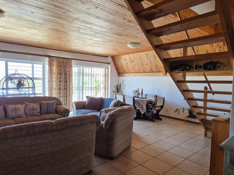 5 Bedroom Property for Sale in Franskraal Western Cape